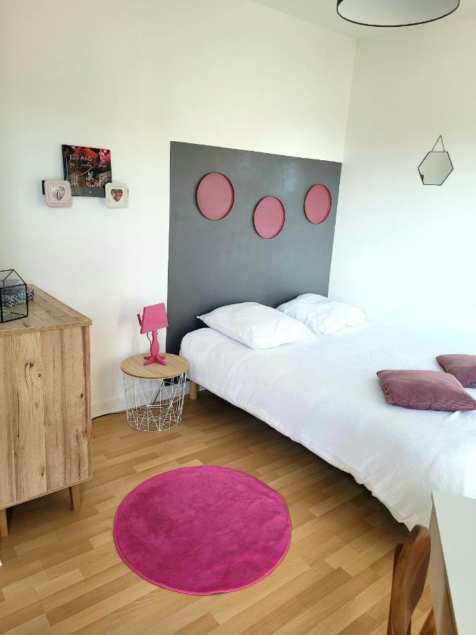 Charmant Appartement Au Coeur Du Centre Ville แก็งแปร์ ภายนอก รูปภาพ