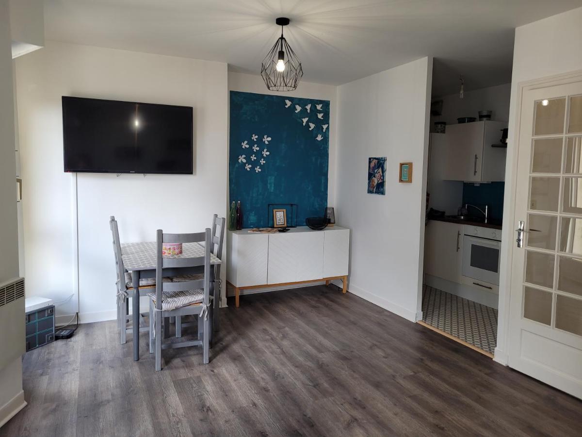 Charmant Appartement Au Coeur Du Centre Ville แก็งแปร์ ภายนอก รูปภาพ
