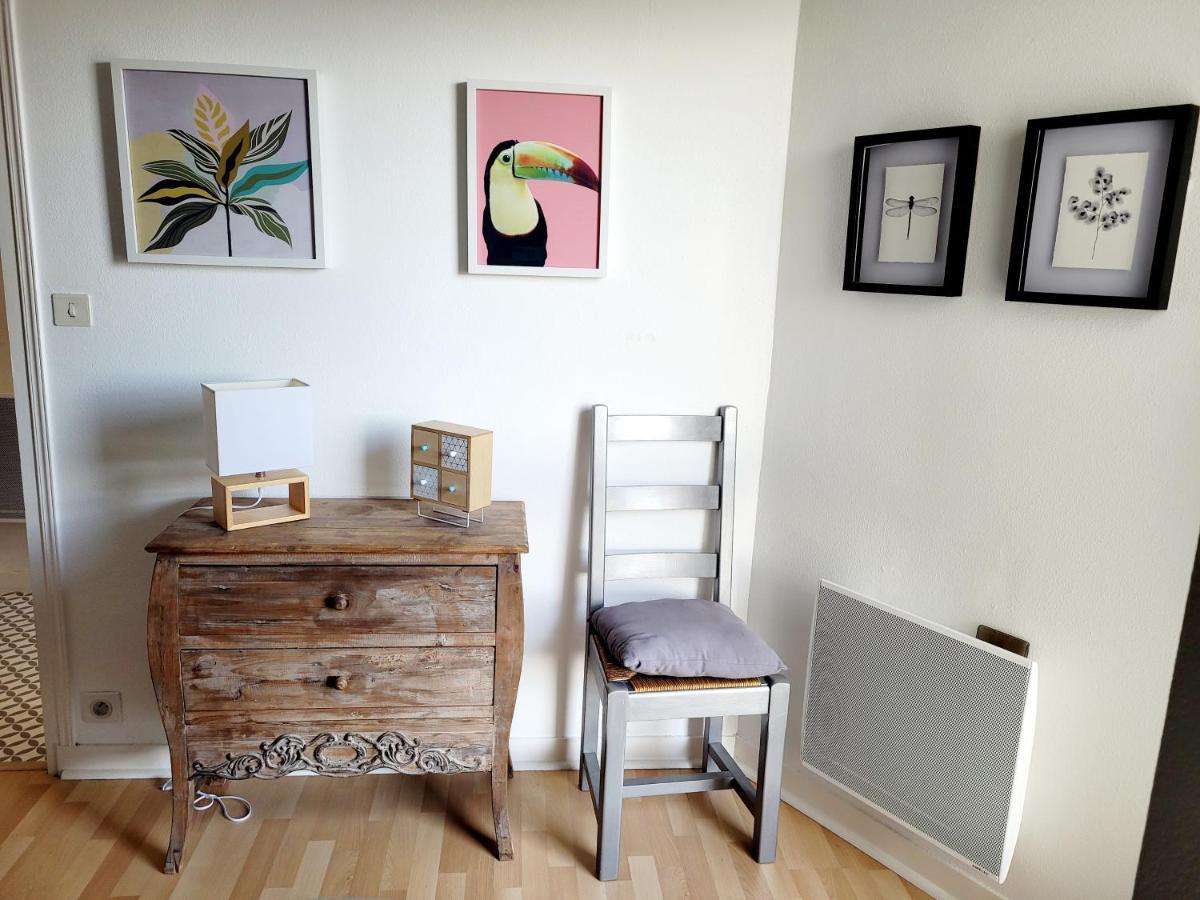 Charmant Appartement Au Coeur Du Centre Ville แก็งแปร์ ภายนอก รูปภาพ